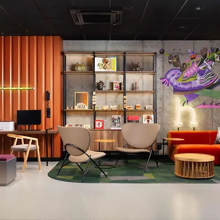 Hyatt Place Hotel 4*