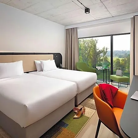 Hyatt Place Отель 4*